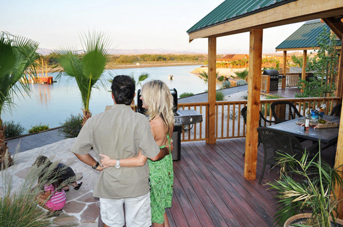 Pirate Cove Resort & Marina Needles Eksteriør bilde